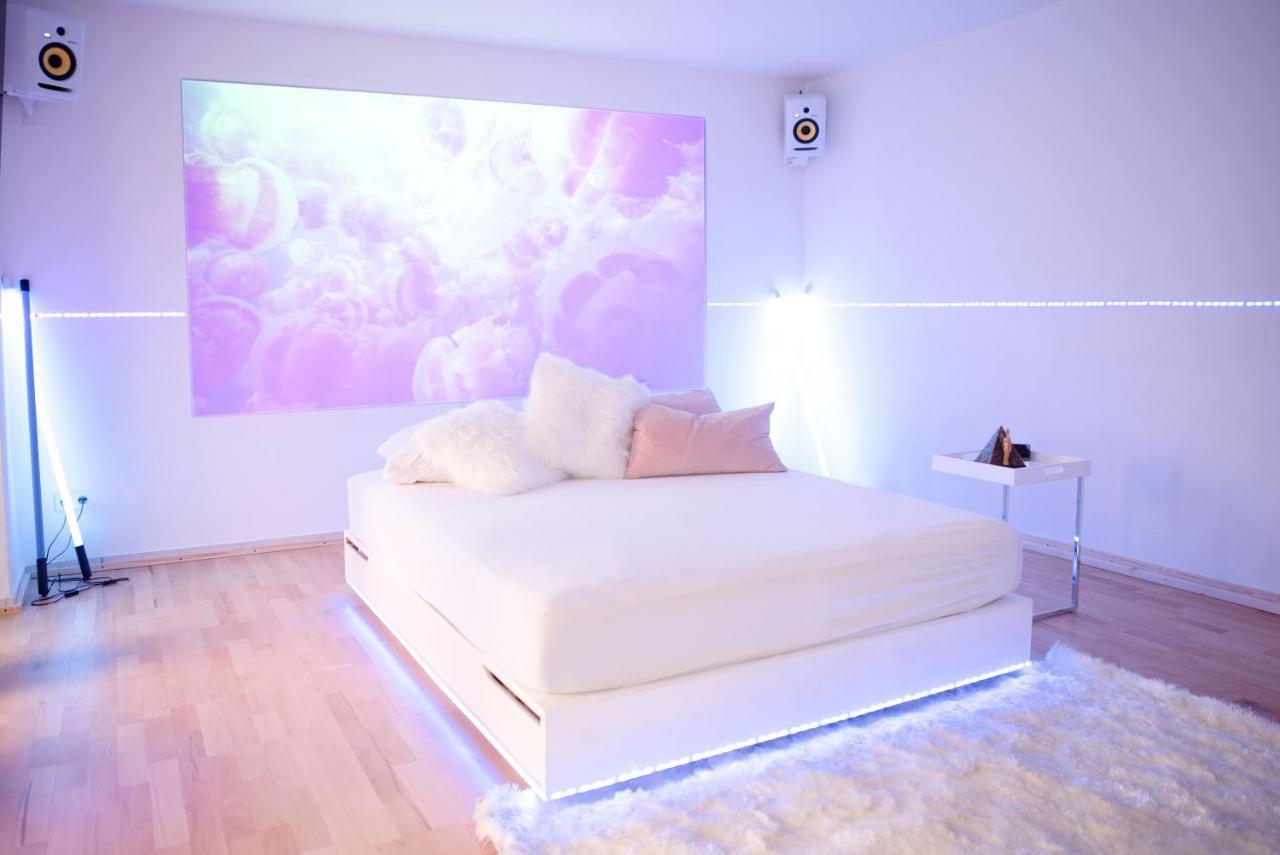 Cosy Apartment At Prenzlauer Berg With Terrace And Headphonecinema Berlim Exterior foto